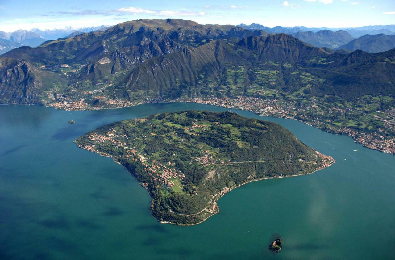 Porta Medievale Del Campo Iseo Buitenkant foto